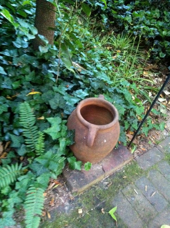 Terra Cotta Pot_Winghaven